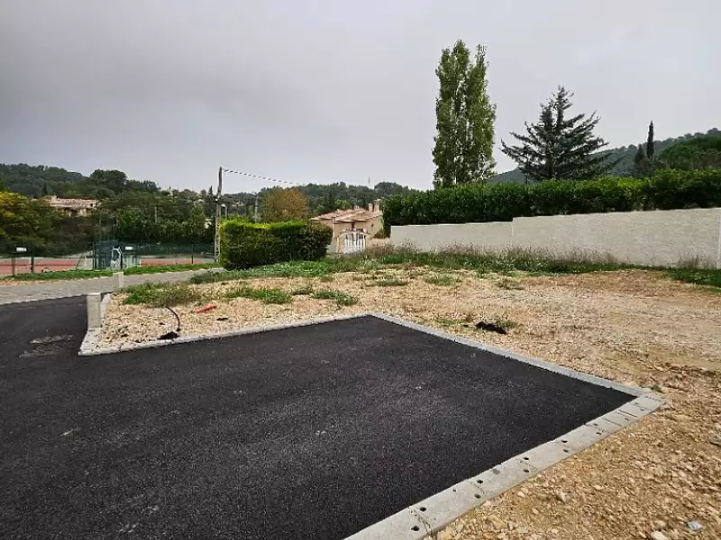 Terrain à bâtir, 400 m² - Auriol (13390)