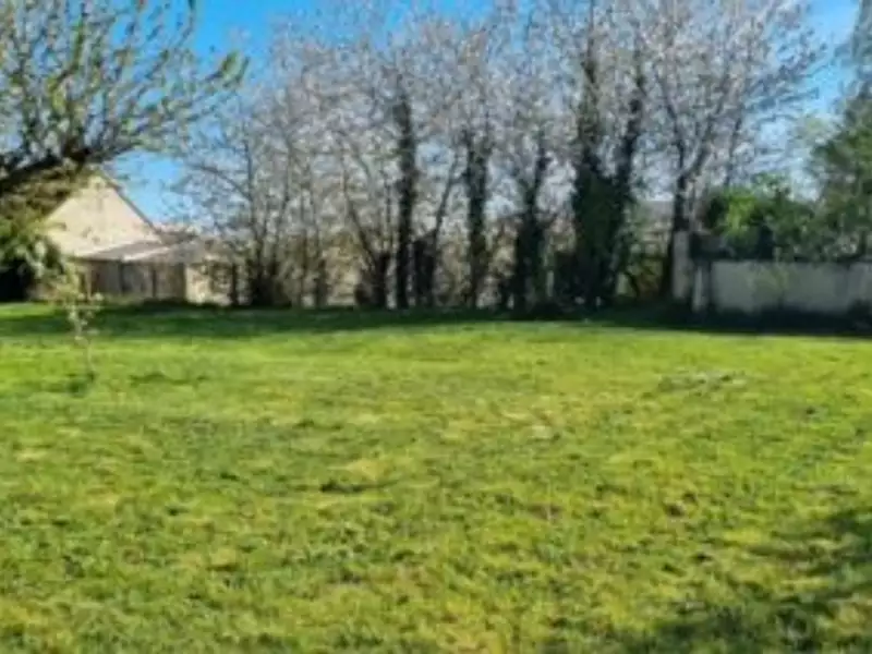 Terrain à bâtir, 1 500 m² - Charbuy (89113)