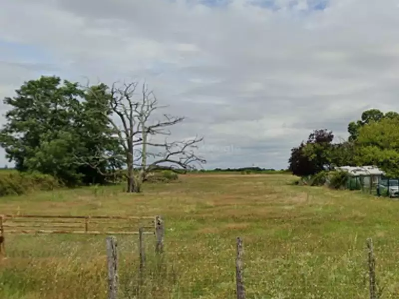 Terrain à bâtir, 520 m² - Bourg (33710)