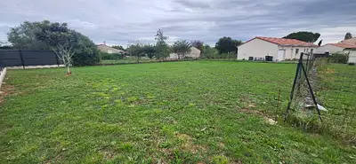 Terrain à bâtir, 640 m²