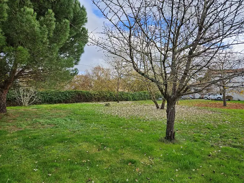 Terrain à bâtir, 900 m² - Lamasquère (31600)