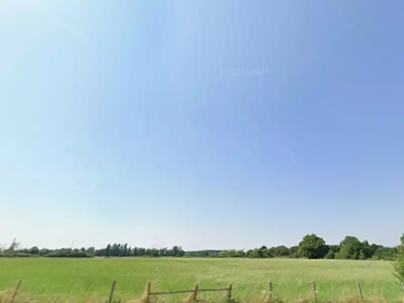 Terrain à bâtir, 396 m² - Spay (72700)