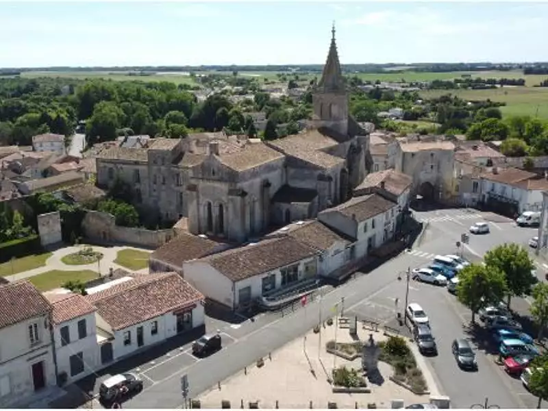 Terrain à bâtir, 515 m² - Pont-l'Abbé-d'Arnoult (17250)