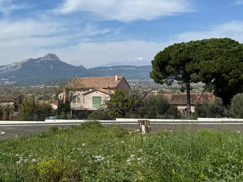 Maison neuve, 110 m² - La Crau (83260)