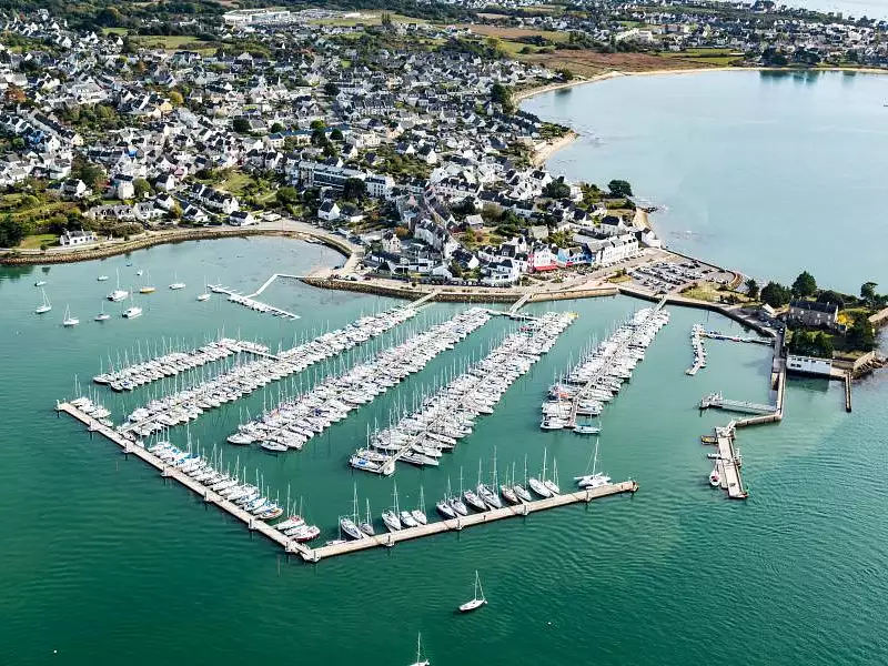 Terrain à bâtir, 370 m² - Locmiquélic (56570)