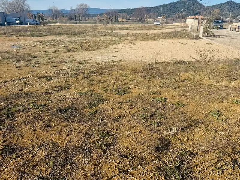 Terrain à bâtir, 297 m² - Peyrolles-en-Provence (13860)