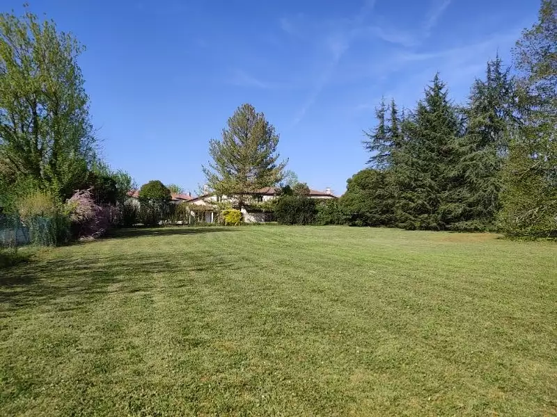 Terrain à bâtir, 1 000 m² - Comps (33710)