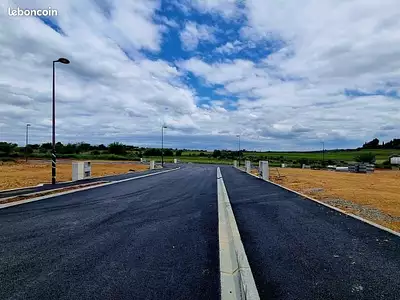 Terrain à bâtir, 325 m²