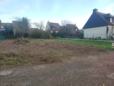Terrain à bâtir, 601 m²