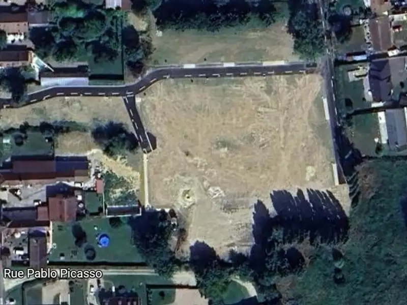 Terrain à bâtir, 530 m² - Gisors (27140)