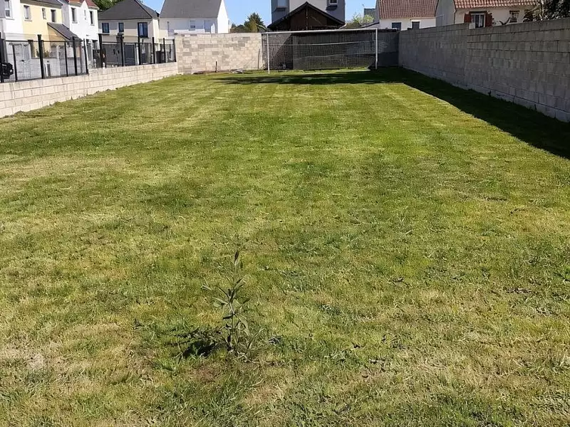 Terrain à bâtir, 451 m² - Vaux-le-Pénil (77000)