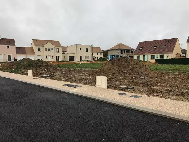 Terrain à bâtir, 630 m² - Moret-Loing-et-Orvanne (77250)