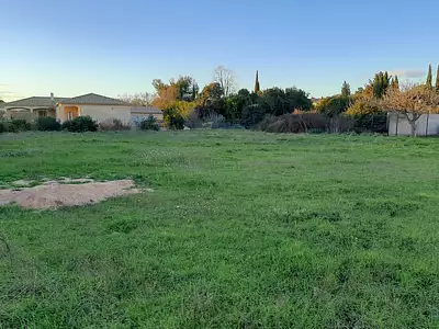 Terrain à bâtir, 350 m²