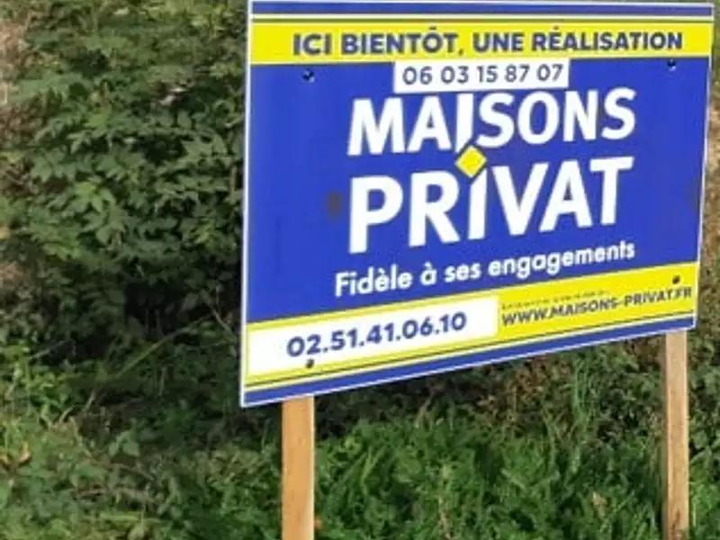 Terrain à bâtir, 807 m² - La Roche-sur-Yon (85000)