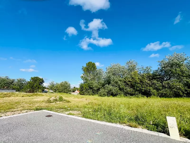Terrain à bâtir, 862 m² - Saint-Jean-de-Monts (85160)
