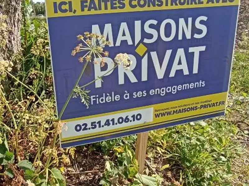 Terrain à bâtir, 1 235 m² - La Roche-sur-Yon (85000)