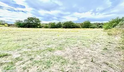 Terrain à bâtir, 1 850 m²