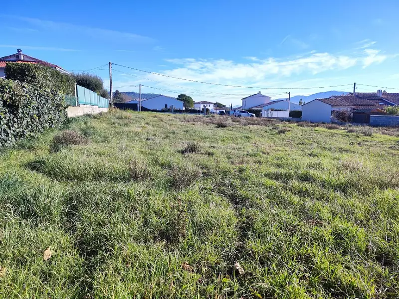 Terrain à bâtir, 500 m² - Carnoules (83660)