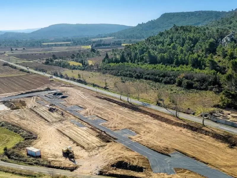 Terrain à bâtir, 280 m² - Thézan-des-Corbières (11200)