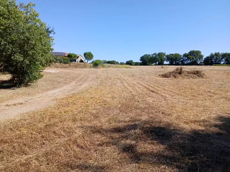 Terrain à bâtir, 175 m² - Entre-Vignes (34400)