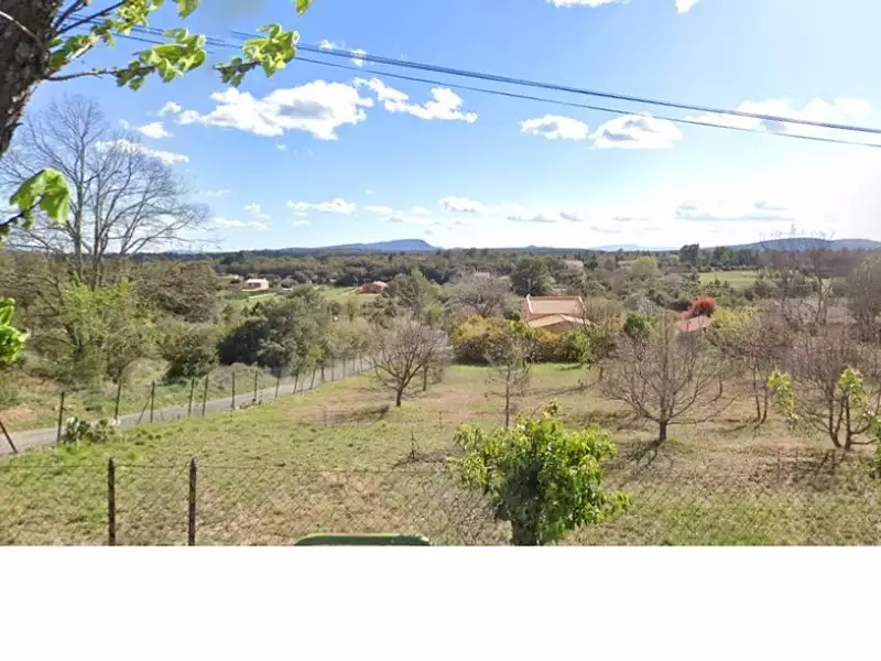 Terrain à bâtir, 1 500 m² - Régusse (83630)