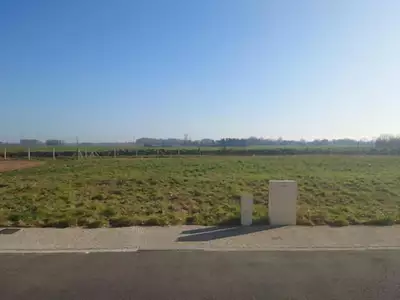 Terrain à bâtir, 774 m²