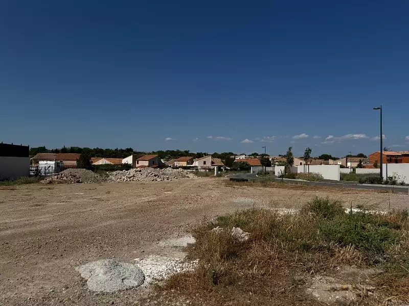 Terrain à bâtir, 400 m² - Vic-la-Gardiole (34110)