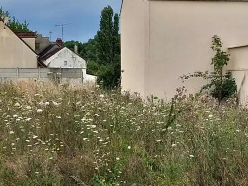 Terrain à bâtir, 259 m² - Lagny-sur-Marne (77400)