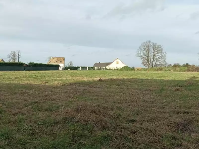Terrain à bâtir, 1 175 m² - Droisy (27320)