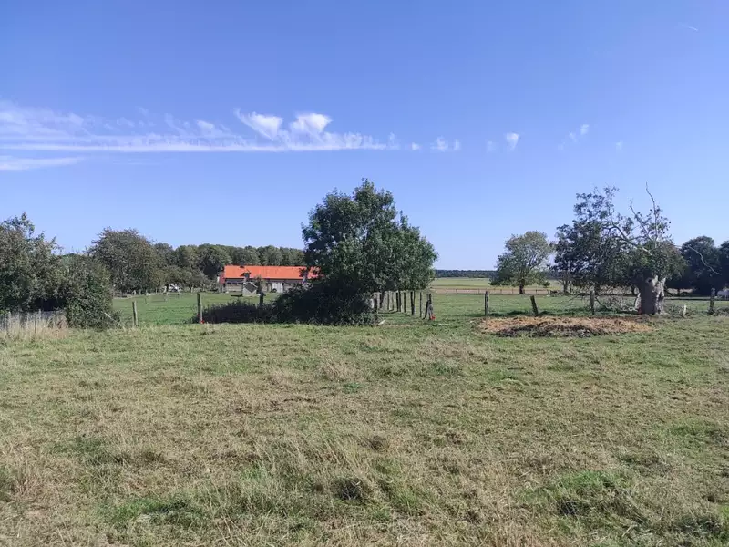 Terrain à bâtir, 722 m² - La Saussaye (27370)