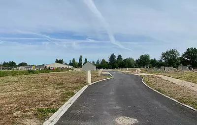 Terrain à bâtir, 560 m²