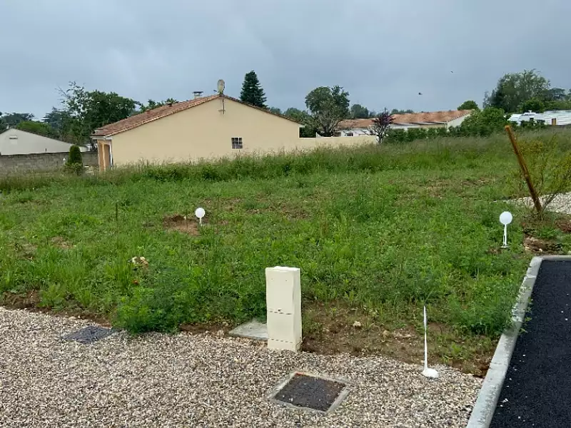 Maison neuve, 60 m² - Gond-Pontouvre (16160)