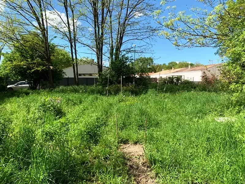 Terrain à bâtir, 390 m² - Benon (17170)