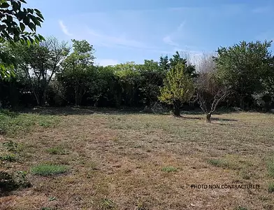 Terrain à bâtir, 300 m²