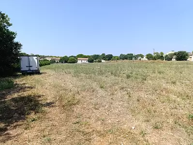 Terrain à bâtir, 564 m²