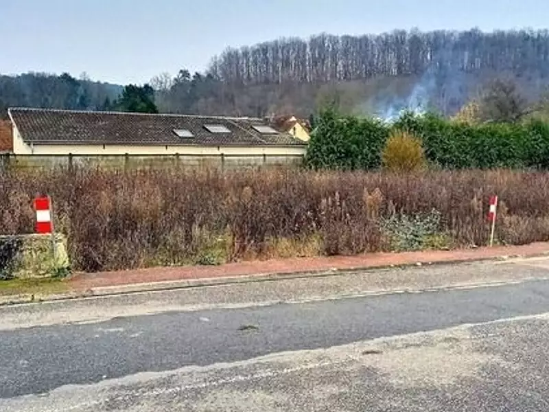 Terrain à bâtir, 725 m² - Aulnay-sur-Iton (27180)