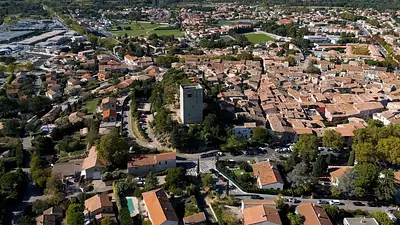 Terrain à bâtir, 270 m²