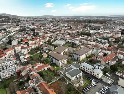 SIGNATURE - TROIS MAISONS