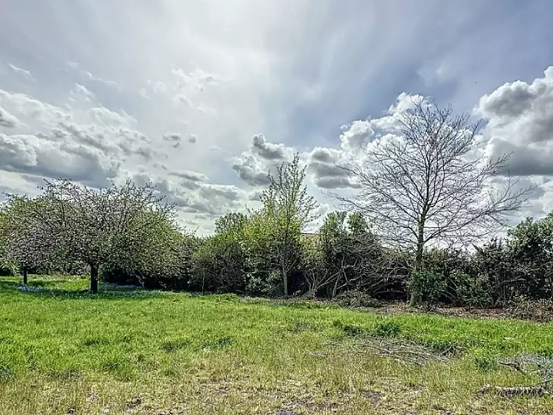 Terrain à bâtir, 886 m² - Cysoing (59830)