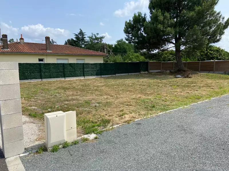Terrain à bâtir, 361 m² - Mérignac (33700)