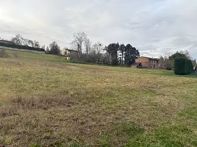 Terrain à bâtir, 740 m²