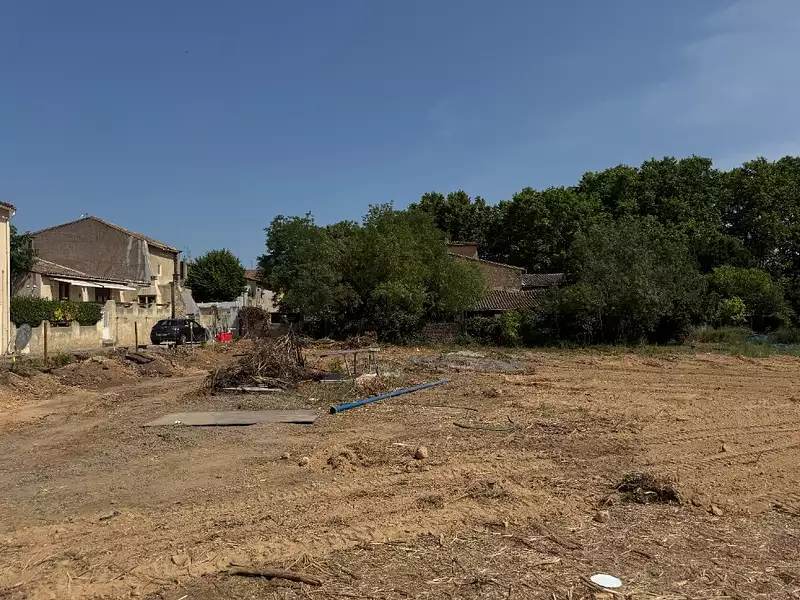 Terrain à bâtir, 216 m² - Pinet (34850)