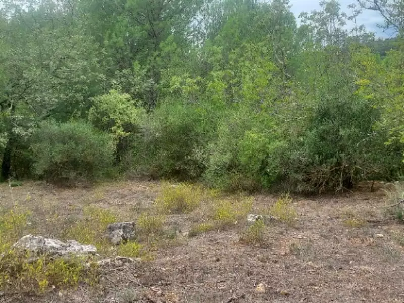 Terrain à bâtir, 520 m² - Brue-Auriac (83119)