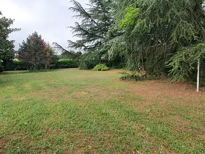 Terrain à bâtir, 810 m²