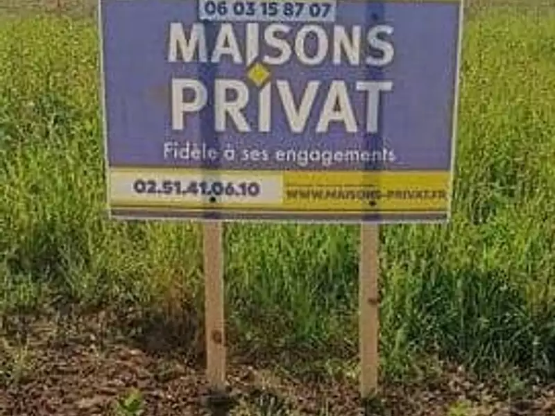 Terrain à bâtir, 253 m² - La Roche-sur-Yon (85000)