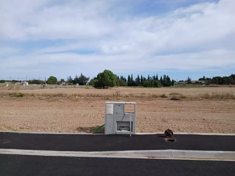 Terrain à bâtir, 421 m² - Sauvian (34410)