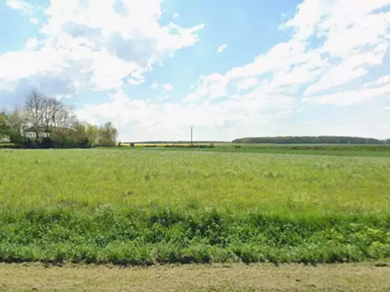 Terrain à bâtir, 597 m² - La Chapelle-Vendômoise (41330)