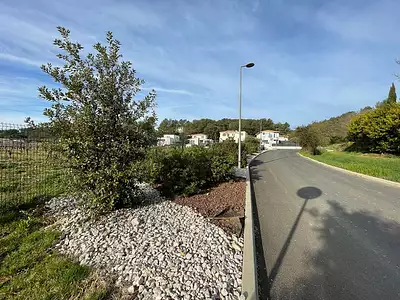 Terrain à bâtir, 710 m²