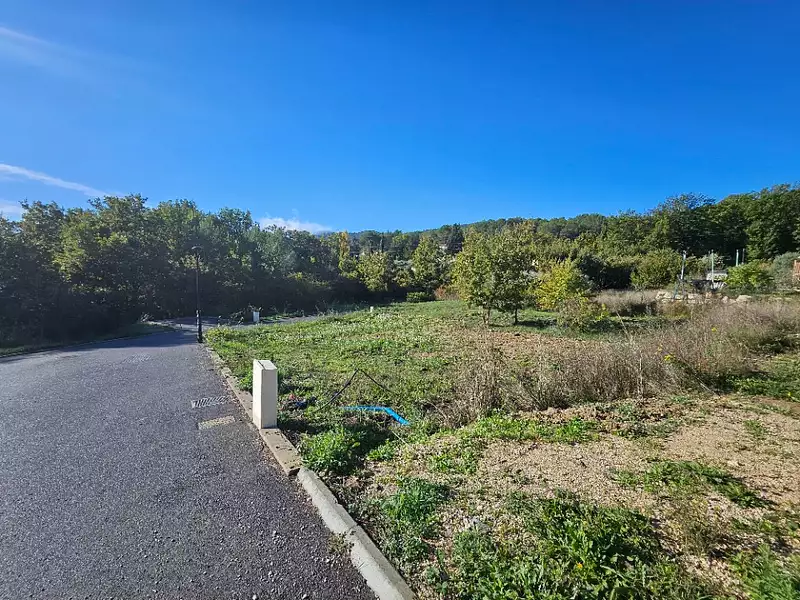 Terrain à bâtir, 610 m² - Gréasque (13850)