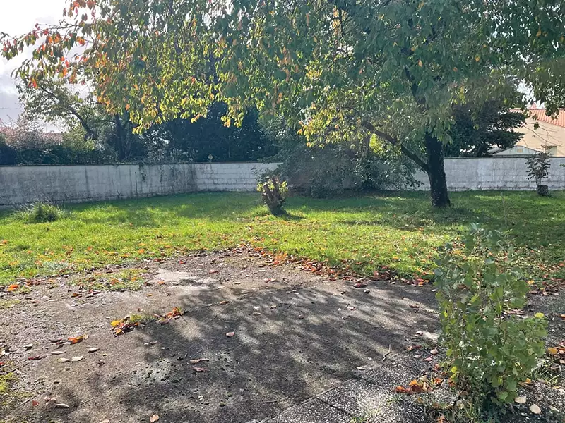 Terrain à bâtir, 653 m² - Echillais (17620)